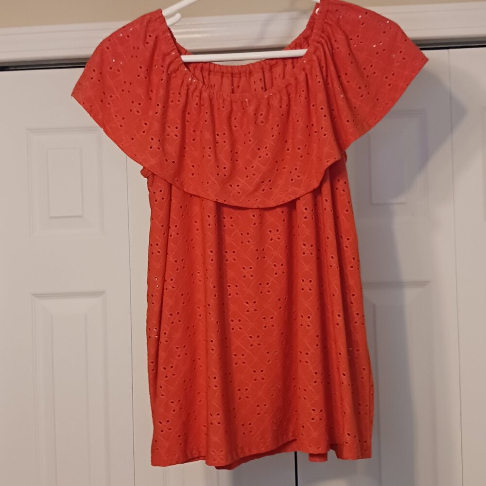 #79 3/$18 - Orange Short Sleeve Top Petite Size S